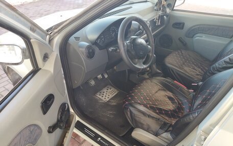 Renault Logan I, 2007 год, 290 000 рублей, 13 фотография