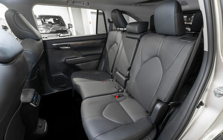 Toyota Highlander, 2025 год, 5 800 000 рублей, 14 фотография