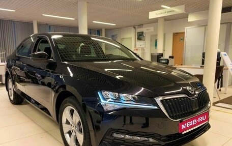 Skoda Superb III рестайлинг, 2025 год, 3 700 000 рублей, 5 фотография