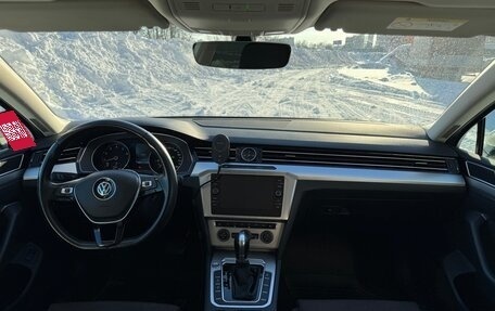 Volkswagen Passat B8 рестайлинг, 2017 год, 2 300 000 рублей, 14 фотография