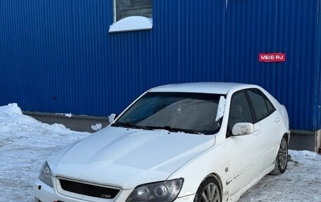 Lexus IS II рестайлинг 2, 2000 год, 650 000 рублей, 4 фотография