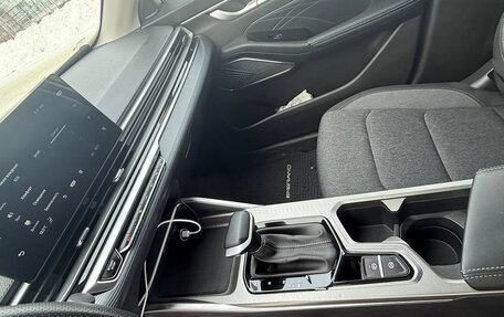 Geely Emgrand, 2024 год, 1 690 000 рублей, 13 фотография