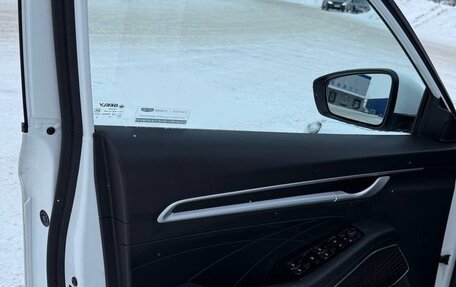 Geely Emgrand, 2024 год, 1 690 000 рублей, 19 фотография