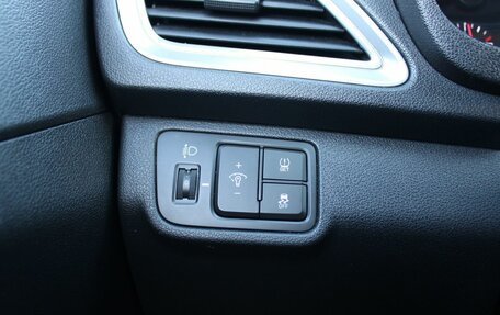 Hyundai Solaris II рестайлинг, 2020 год, 1 629 000 рублей, 10 фотография