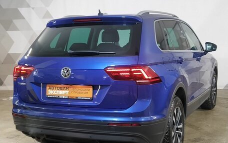 Volkswagen Tiguan II, 2019 год, 2 566 000 рублей, 3 фотография