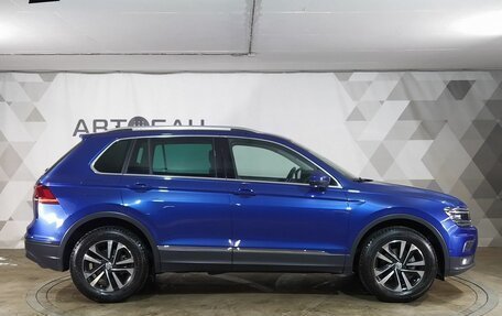Volkswagen Tiguan II, 2019 год, 2 566 000 рублей, 5 фотография