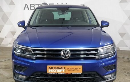 Volkswagen Tiguan II, 2019 год, 2 566 000 рублей, 2 фотография