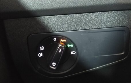 Volkswagen Tiguan II, 2019 год, 2 566 000 рублей, 7 фотография