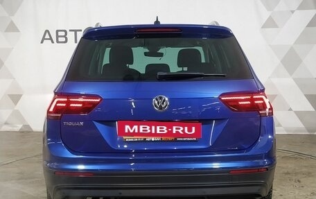 Volkswagen Tiguan II, 2019 год, 2 566 000 рублей, 4 фотография
