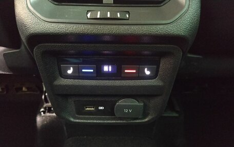 Volkswagen Tiguan II, 2019 год, 2 566 000 рублей, 12 фотография