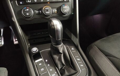 Volkswagen Tiguan II, 2019 год, 2 566 000 рублей, 16 фотография