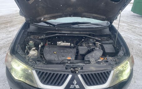 Mitsubishi Outlander III рестайлинг 3, 2008 год, 1 000 000 рублей, 12 фотография