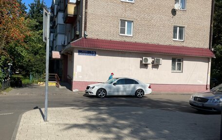 Mercedes-Benz E-Класс, 2009 год, 930 000 рублей, 4 фотография