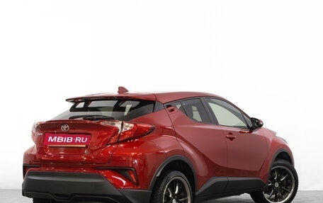 Toyota C-HR I рестайлинг, 2020 год, 2 899 000 рублей, 4 фотография