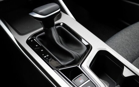 Geely Emgrand, 2024 год, 1 749 000 рублей, 15 фотография