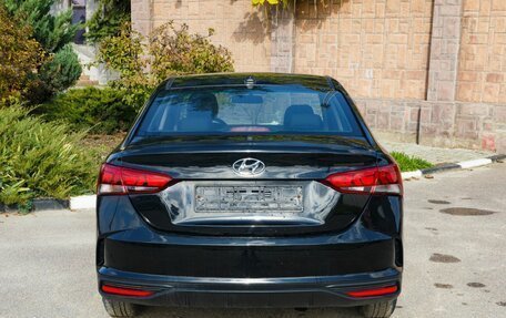 Hyundai Solaris II рестайлинг, 2021 год, 1 860 000 рублей, 6 фотография