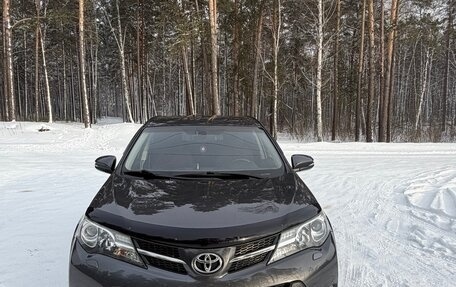 Toyota RAV4, 2013 год, 2 100 000 рублей, 3 фотография