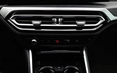 BMW 3 серия, 2023 год, 5 990 000 рублей, 18 фотография