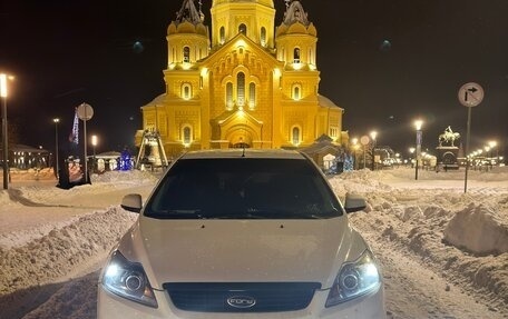 Ford Focus II рестайлинг, 2011 год, 750 000 рублей, 3 фотография