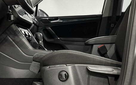 Volkswagen Tiguan II, 2017 год, 2 590 000 рублей, 14 фотография