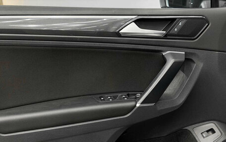 Volkswagen Tiguan II, 2017 год, 2 590 000 рублей, 15 фотография