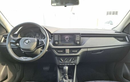 Skoda Rapid II, 2021 год, 1 750 000 рублей, 17 фотография