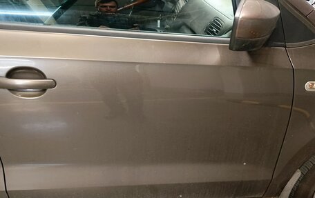 Volkswagen Polo VI (EU Market), 2015 год, 650 000 рублей, 31 фотография