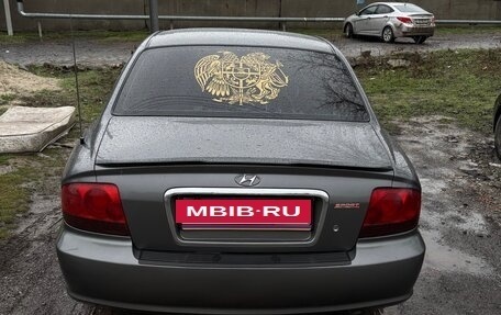 Hyundai Sonata IV рестайлинг, 2005 год, 565 000 рублей, 20 фотография