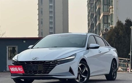 Hyundai Elantra, 2023 год, 1 820 000 рублей, 3 фотография