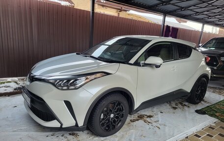 Toyota C-HR I рестайлинг, 2020 год, 1 850 000 рублей, 1 фотография