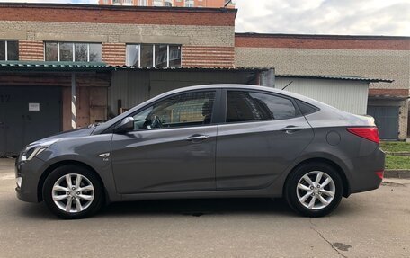 Hyundai Solaris II рестайлинг, 2015 год, 1 050 000 рублей, 3 фотография