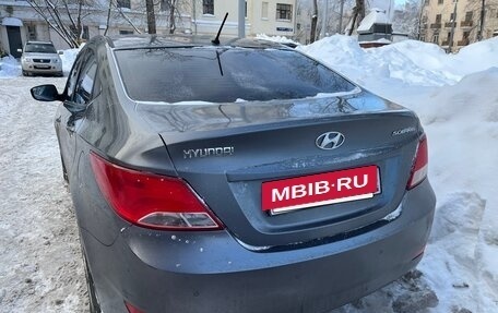 Hyundai Solaris II рестайлинг, 2015 год, 1 050 000 рублей, 9 фотография