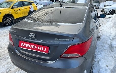 Hyundai Solaris II рестайлинг, 2015 год, 1 050 000 рублей, 10 фотография