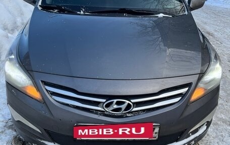 Hyundai Solaris II рестайлинг, 2015 год, 1 050 000 рублей, 15 фотография