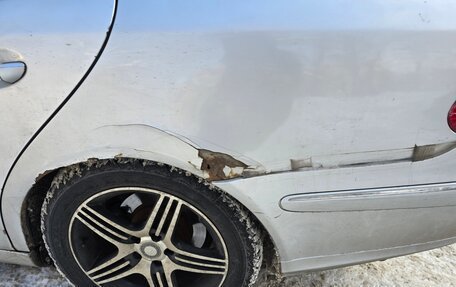 Mercedes-Benz E-Класс, 2002 год, 600 000 рублей, 4 фотография