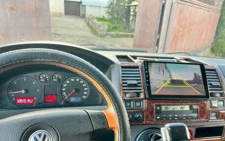 Volkswagen Transporter T5 рестайлинг, 2008 год, 1 600 000 рублей, 13 фотография