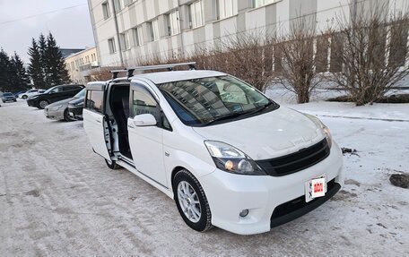 Toyota ISis I, 2013 год, 1 450 000 рублей, 6 фотография
