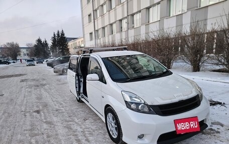Toyota ISis I, 2013 год, 1 450 000 рублей, 5 фотография