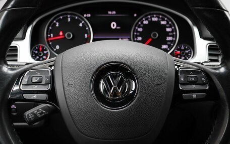 Volkswagen Touareg III, 2015 год, 3 790 000 рублей, 11 фотография
