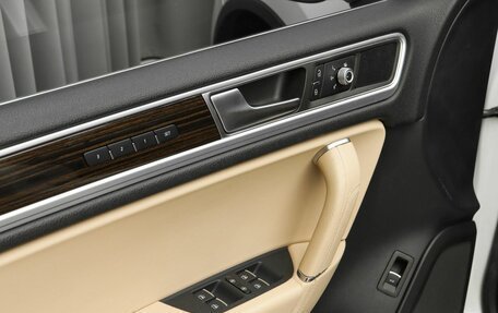 Volkswagen Touareg III, 2015 год, 3 790 000 рублей, 16 фотография