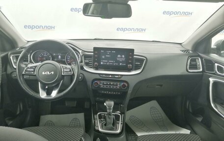 KIA cee'd III, 2022 год, 2 400 000 рублей, 5 фотография