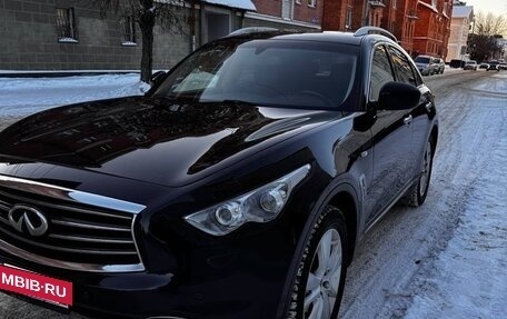 Infiniti FX II, 2012 год, 1 999 999 рублей, 2 фотография