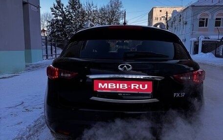 Infiniti FX II, 2012 год, 1 999 999 рублей, 14 фотография