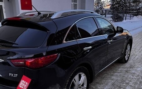 Infiniti FX II, 2012 год, 1 999 999 рублей, 12 фотография