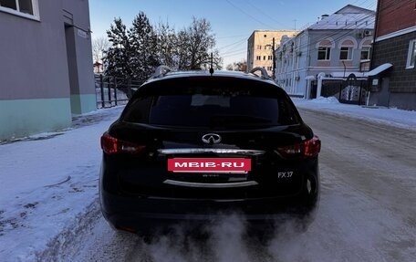 Infiniti FX II, 2012 год, 1 999 999 рублей, 13 фотография