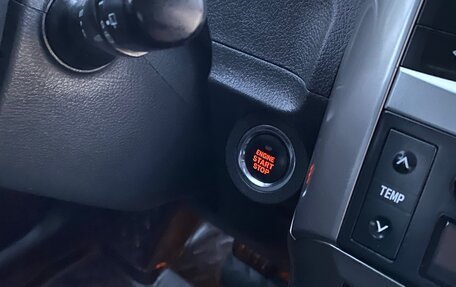 Toyota Verso I, 2015 год, 1 350 000 рублей, 14 фотография