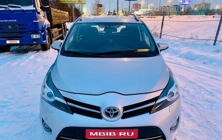 Toyota Verso I, 2015 год, 1 350 000 рублей, 2 фотография