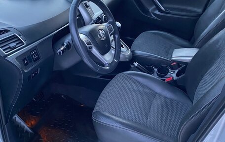 Toyota Verso I, 2015 год, 1 350 000 рублей, 19 фотография