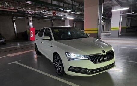 Skoda Superb III рестайлинг, 2025 год, 4 490 000 рублей, 11 фотография