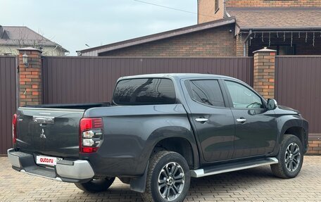 Mitsubishi L200 IV рестайлинг, 2021 год, 3 150 000 рублей, 2 фотография